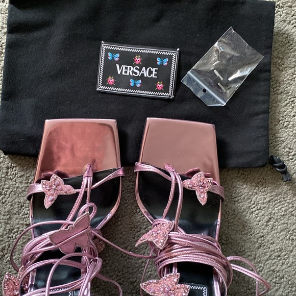 Versace x Dua Lipa Limited Edition Pink Metallic Butterfly Sandals Size 39 - Picture 12 of 15